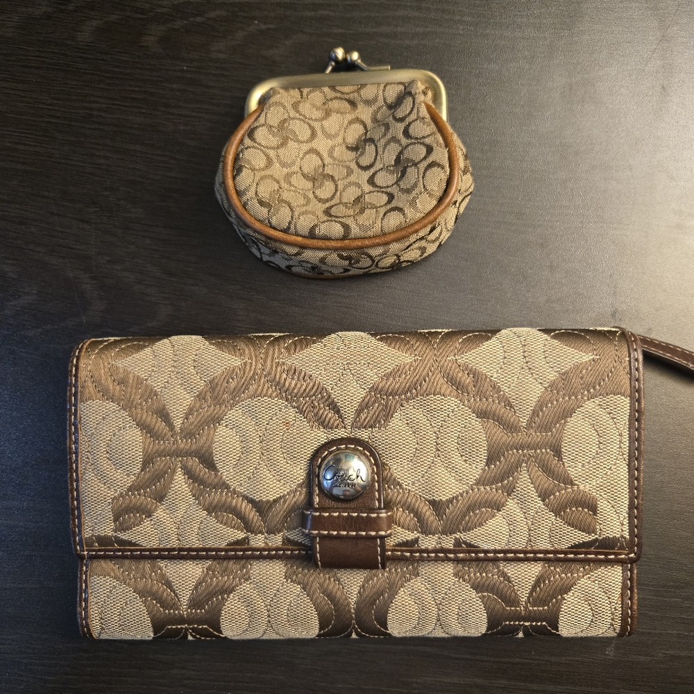 Vintage Coach Kisslock Coin Purse & Trifold Wallet